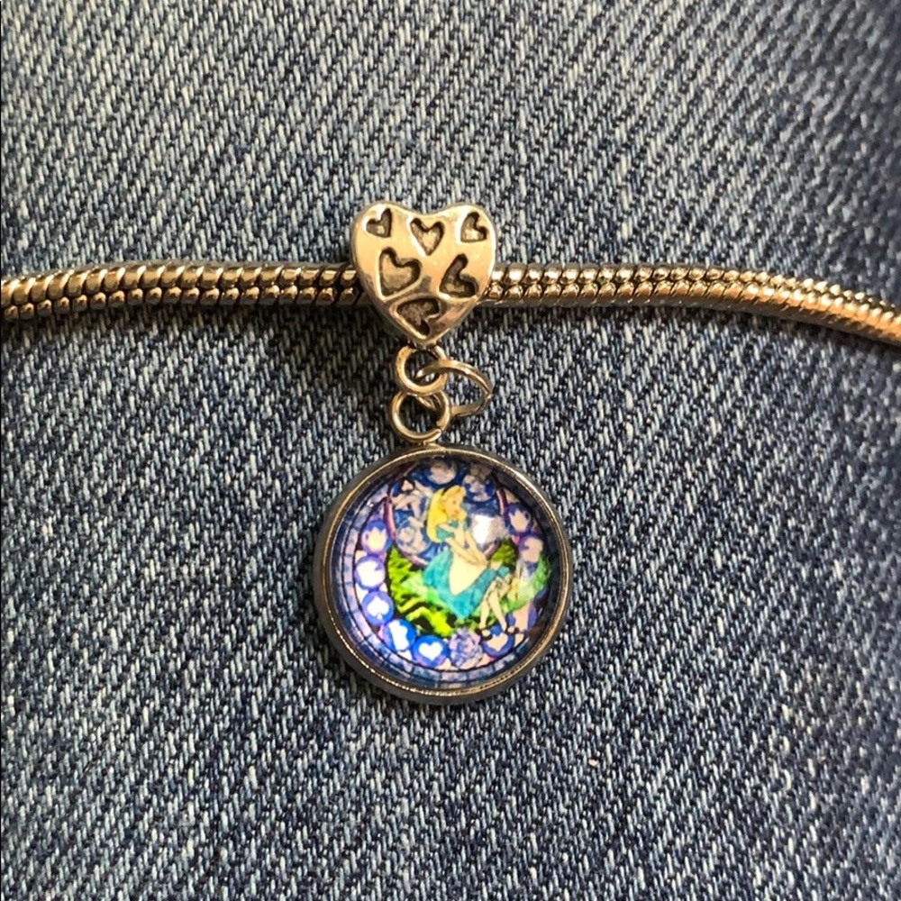 Alice in wonderland European charm